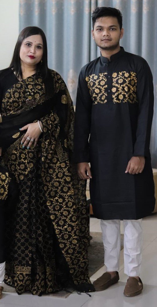 প্রিয়জনের সাথে মিলিয়ে ট্রেন্ডি শাড়ি-পাঞ্জাবি!